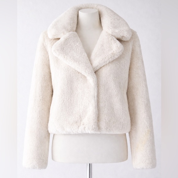 Abercrombie & Fitch Soft Faux Fur Jacket – Women’s M - Picture 1 of 14